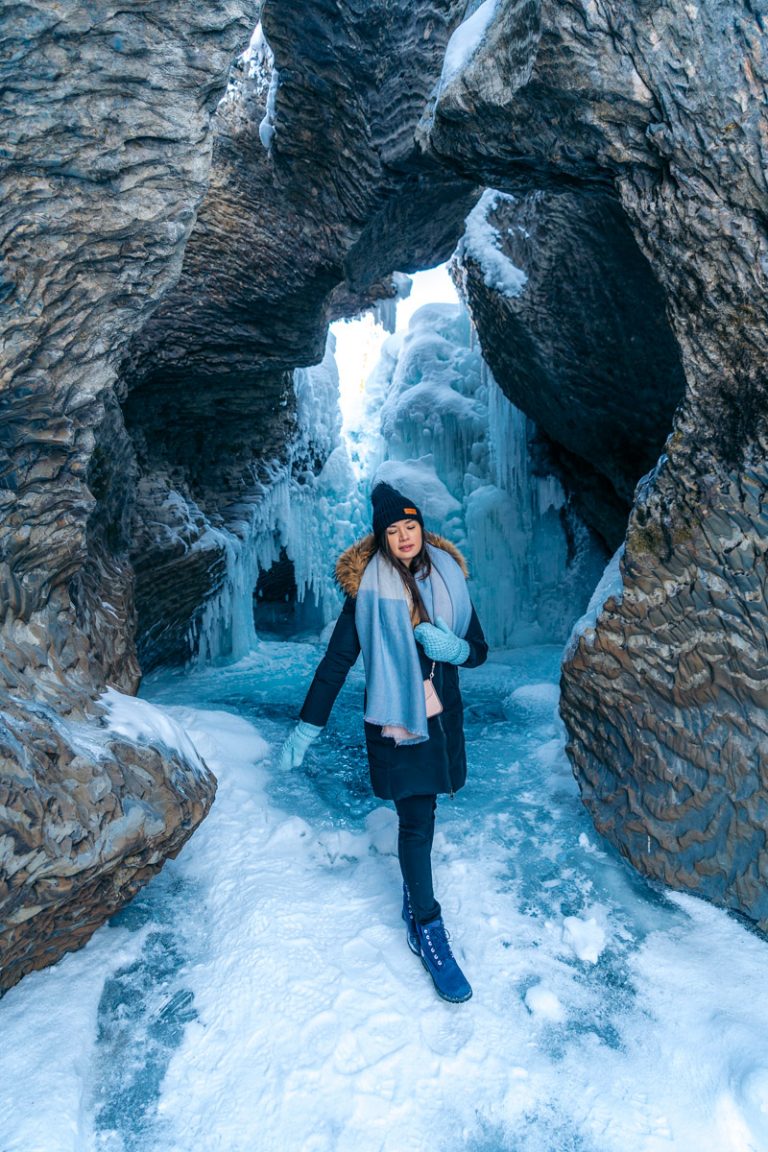 Best 10 Winter Activities to Do in Banff, Canada - Lauren's Lighthouse